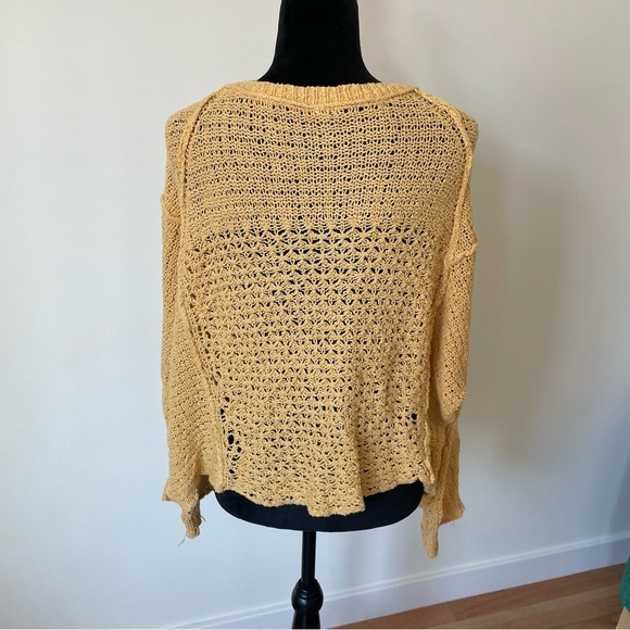 Free People Yellow Oversized Open Knit Laguna Coast Pullover V-Neck Sweater Sz S - Picture 6 of 10